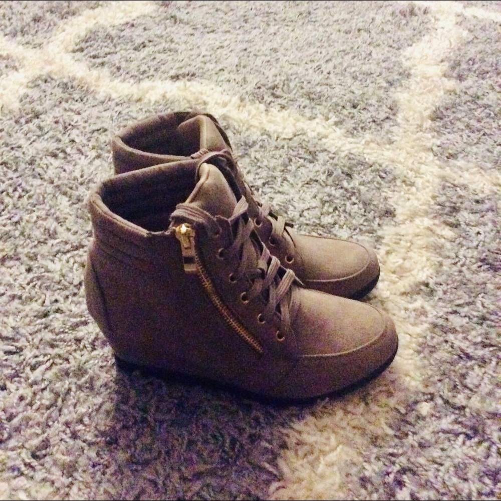 Suede Taupe Booties